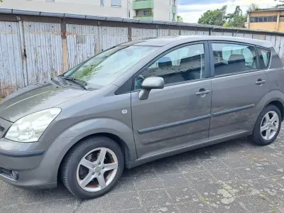 Gebraucht Toyota Corolla Verso 129 PS (94 kW) 2006 Grau Van / Kleinbus