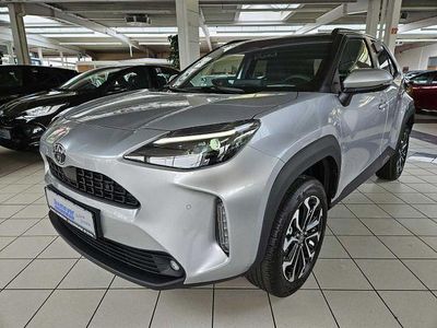 Neu Toyota Yaris Cross 131 PS (96 kW) 2025 Silber SUV