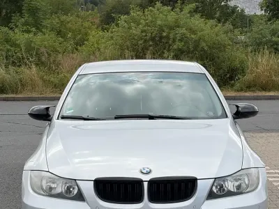 Gebraucht BMW 320 150 PS (110 kW) 2005 Silber Limousine