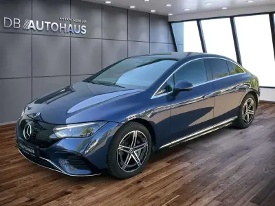 Używany Mercedes EQE300 AMG line 180 kW (245 KM) 2023 Niebieski Sedan/Limuzyna