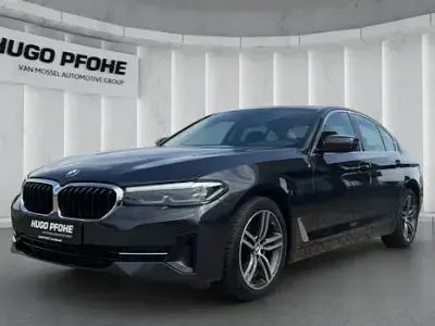 Gebraucht BMW 520 190 PS (139 kW) 2022 Grau Limousine
