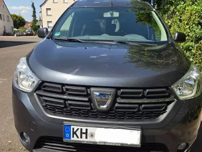 Gebraucht Dacia Dokker Essentiel 102 PS (75 kW) 2018 Grau Van / Kleinbus