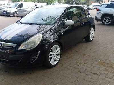 Usata Opel Corsa Edition 87 CV (63 kW) 2011 Nero Utilitaria