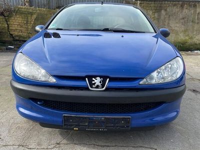 gebraucht Peugeot 206 TÜV Neu