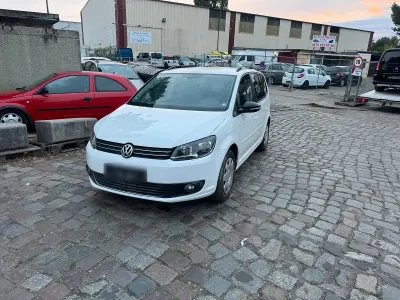 Gebraucht VW Touran 105 PS (77 kW) 2012 Weiß Van / Kleinbus