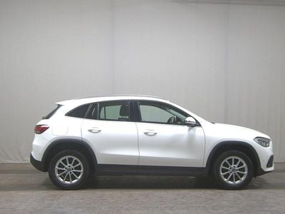 Second-hand Mercedes GLA250 Style 218 CP (160 kW) 2022 Alb SUV
