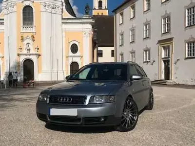 Gebraucht Audi A4 Basis 131 PS (96 kW) 2004 Silber Kombi