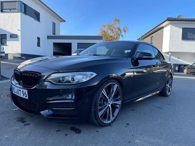 BMW M235