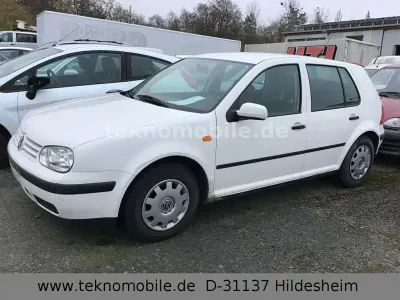 Used VW Golf III 101 HP (74 kW) 1998 White Sedan