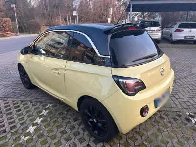Gebraucht Opel Adam 69 PS (50 kW) 2016 Gelb Kleinwagen