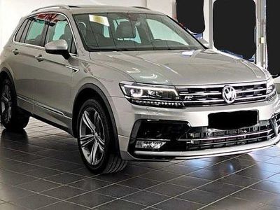 Grau Gebraucht 2016 VW Tiguan Highline SUV | 22.000 € (Teuer)
