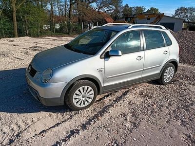 Usata VW Polo Cross 80 CV (58 kW) 2005 Argento Utilitaria