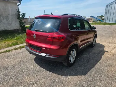 Używany VW Tiguan Sportline 140 KM (102 kW) 2013 Czerwony SUV