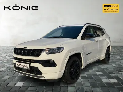 Usado Jeep Compass Altitude 131 HP (96 kW) 2023 Branco SUV