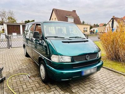 Gebraucht VW Multivan 102 PS (75 kW) 1998 Grün Van