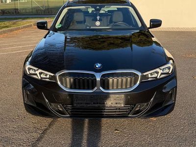 Second-hand BMW 318 150 CP (110 kW) 2022 Negru Break