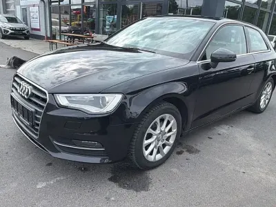 Gebraucht Audi A3 Sport 122 PS (89 kW) 2014 Schwarz Limousine