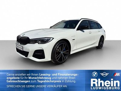 Gebraucht BMW 330e M Sport 292 PS (214 kW) 2022 Zentralverr. m. diebstahlsiche Kombi