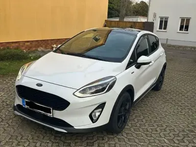 Gebraucht Ford Fiesta Active 125 PS (91 kW) 2019 Weiß Kleinwagen