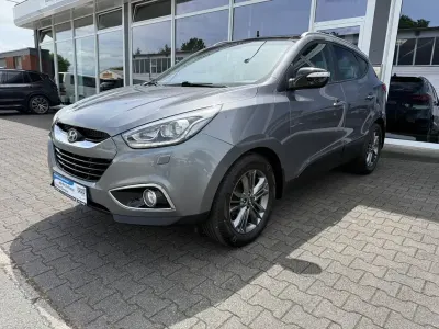 Gebraucht Hyundai ix35 Trend 184 PS (135 kW) 2015 Grau SUV