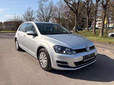 Gebraucht VW Golf VII Trendline 86 PS (63 kW) 2013 Reflexsilber Kleinwagen