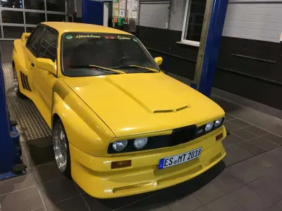Używany BMW 325 171 KM (125 kW) 1983 Żółty Coupe