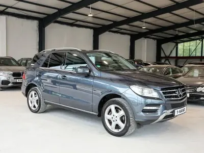 Gebraucht Mercedes ML350 258 PS (189 kW) 2012 Grau SUV