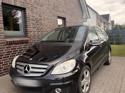 Second-hand Mercedes B160 95 CP (69 kW) 2010 Negru Monovolum