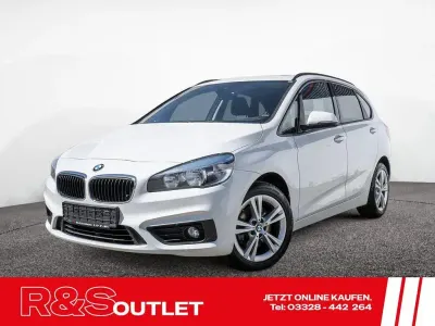 Gebraucht BMW 218 Active Tourer Performance 136 PS (100 kW) 2016 Weiß Van / Kleinbus