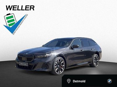 Neu BMW 550e Performance 489 PS (359 kW) 2026 Grau Limousine