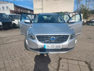 Gebraucht Volvo XC60 136 PS (100 kW) 2015 Grau SUV