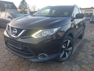 Violet Gebraucht 2017 Nissan Qashqai N-Connecta SUV | 11.990 € (Fairer Preis)