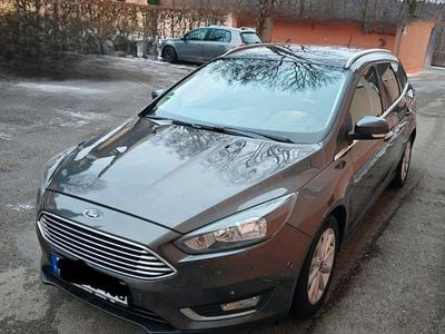 Gebraucht Ford Focus Titanium 120 PS (88 kW) 2016 Grau Kombi