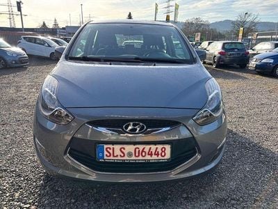 Grau Gebraucht 2014 Hyundai ix20 Kleinwagen | 8.390 € (Fairer Preis)