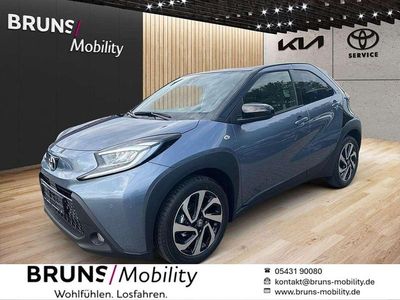 Gebraucht Toyota Aygo X Pulse 72 PS (52 kW) 2025 Celestite grey/schwarz SUV