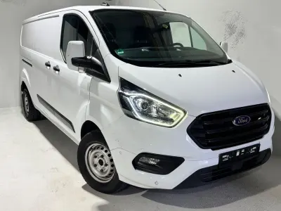 Używany Ford Transit Custom Trend 105 KM (77 kW) 2022 Biały Minivan