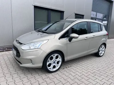 Używany Ford B-MAX Titanium 120 KM (88 kW) 2013 Srebrny Minivan