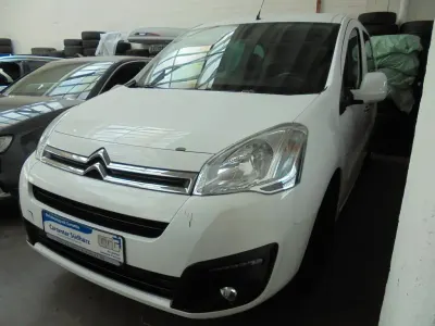 Gebraucht Citroën Berlingo SELECTION 99 PS (72 kW) 2016 Weiß Van / Kleinbus