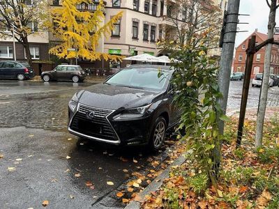 Lexus NX300h