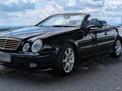 Usata Mercedes CLK320 216 CV (158 kW) 2001 Nero Cabrio