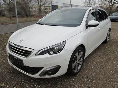 Gebraucht Peugeot 308 SW Allure 131 PS (96 kW) 2015 Weiß Kombi