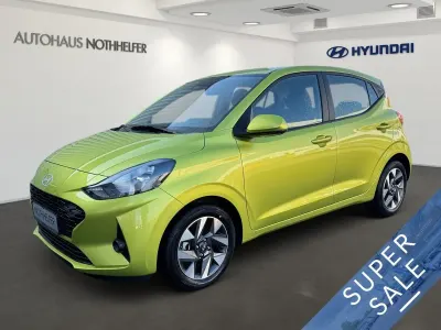 Gebraucht Hyundai i10 Trend 67 PS (49 kW) 2025 Gelb Kleinwagen
