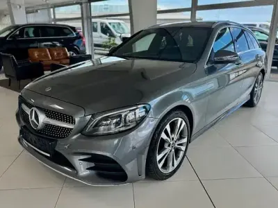 Gebraucht Mercedes C180 AMG line 156 PS (114 kW) 2020 Grau Kombi