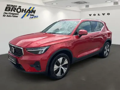 Gebraucht Volvo XC40 Core 211 PS (155 kW) 2022 Fusion red / metallic SUV