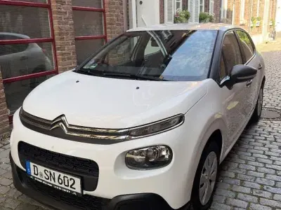Gebraucht Citroën C3 Live 68 PS (50 kW) 2018 Weiß Kleinwagen