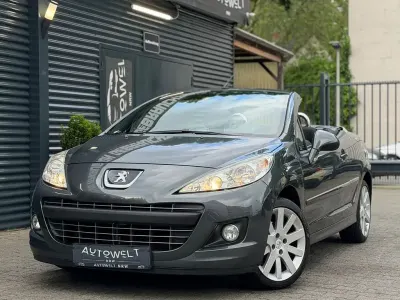Gebraucht Peugeot 207 CC Active 120 PS (88 kW) 2012 Grau Cabrio