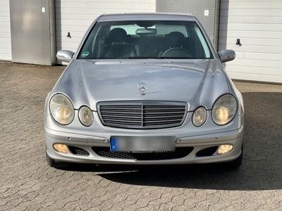 gebraucht Mercedes E200 NGT, Automatik, PDC,1A Zustand, kein Rost,