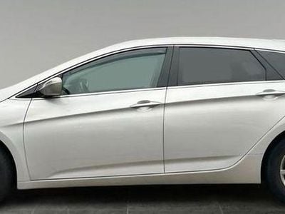 Usata Hyundai i40 Edition 135 CV (99 kW) 2013 Argento Station wagon