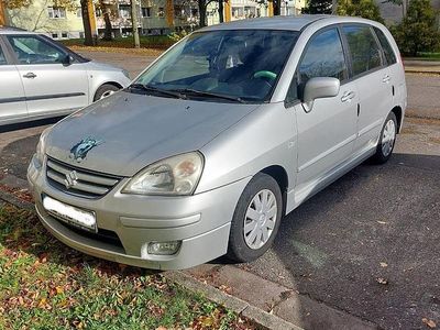 Suzuki Liana