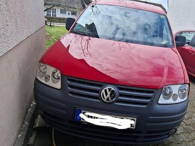 Begagnad VW Caddy Team 102 HK (75 kW) 2008 Röd Minibuss